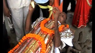 SHOCKING Dead man rises from funeral pyre people scared [upl. by Avigdor856]