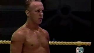 Ramon Dekkers vs James Bond [upl. by Casie]