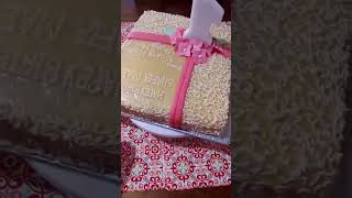 Overload yema cake cakedecoratingtutorials caketutorial cakedecorationtutorial yemacake shorts [upl. by Rebe]