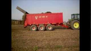 Spandiletame manure spreader Vaschieri LP200GXP Filmato [upl. by Aurelius]