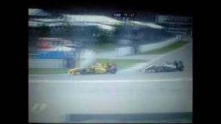 Kubica vs Schumacher GP Niemiec 2010 [upl. by Crompton902]