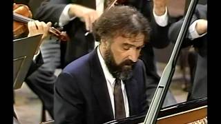 Mozart Piano Concerto No231M 13 Sándor Végh Radu Lupu Vienna Philharmonic [upl. by Dulsea]