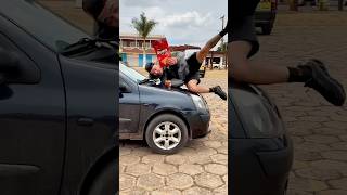 Foi só um bracinho 🤣 shorts funny Eu tava comendo Doritos [upl. by Anirbak964]