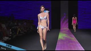 Desfile completo LIVIA  SS17 [upl. by Kingdon756]