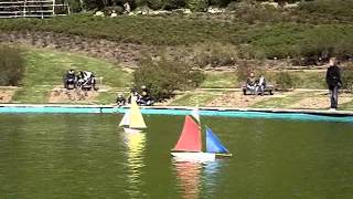 Bateaux jouets à Caen  colline aux oiseaux 142012wmv [upl. by Sarajane859]