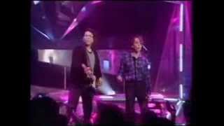 They might be giants  Birdhouse in your soul TOTP original broadcast [upl. by Aokek]