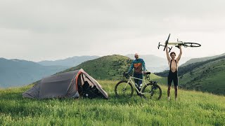 1000 km Cruzando los Pirineos en Bici  Parte 2 [upl. by Eniotna109]