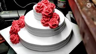 Anniversary cake ll red rose cake cakewitharanniversarycakeengajamentcake [upl. by Elias657]