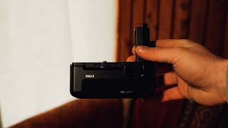 Sony A7IV Battery Grip Meike MKA7R IV Pro Unboxing amp First Impressions [upl. by Ardnassak]