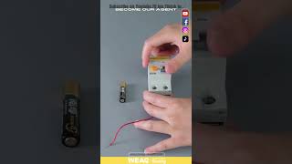 RCBO in Action Connecting to a Dry Cell for Demonstration RCBO ResidualCurrentCircuitBreaker [upl. by Abbie]