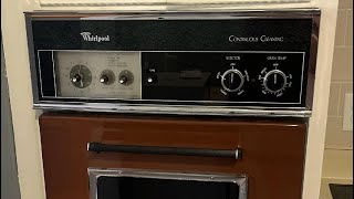 How OPERATE Old Whirlpool Wall OVEN Dial Continuous Cleaning Set Timer Clock Timed Baked 70s 60s [upl. by Doralia]