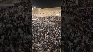 Israelis pray at Western Wall as Israel launches ‘targeted’ ground invasion of southern Lebanon [upl. by Akahs]