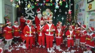 Nhảy Gangnam Style cùng ông già Noel [upl. by Ahsuatal]