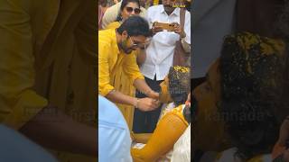 ತರುಣ್ ಗೆ ಗಡ್ಡ ಎಳೆದು ಅರಿಶಿಣ ಹಚ್ಚಿದ ಪ್ರೇಮ್  Tharun Sudhir Sonal Montoria Wedding  Nodoka Song [upl. by Brenda]