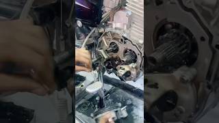 Honda cg125 clutch box change karne ka tarika  clutch plates replacement of Honda cg125 [upl. by Bullen668]