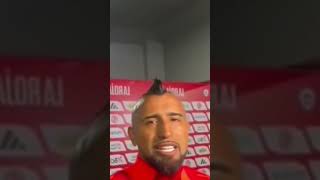 ARTURO VIDAL quedó LOCO con LUCIANO CABRAL😱 lucianocabral arturovidal chile colocolo futbol [upl. by Fred969]