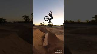 Bike park in the sunset bike trick [upl. by Adahsar969]