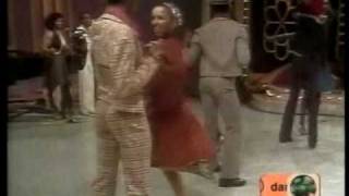 VAN McCOY  the hustle 1975 HQ [upl. by Rosalyn]