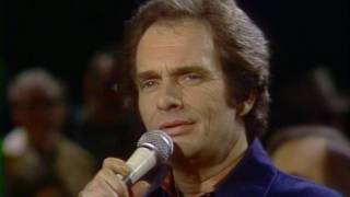 Merle Haggard  quotThe Farmers Daughterquot Live from Austin TX [upl. by Berner572]