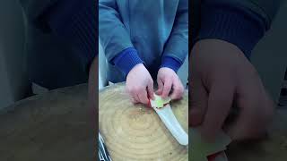 Spring onion and chili cutting skills  Chinese way  shorts chinesechef viralvideo [upl. by Annol]