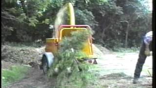 Entec UK v3 wood chipper in action [upl. by Niamor]