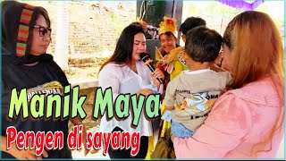 PENGEN DI SAYANG  REOG MANIK MAYA  Show lobener [upl. by Enidan]