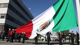 La bandera mexicana cómo nunca la habías visto ondear [upl. by Chucho]