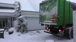 Müllabfuhr im Schnee  German Garbage Truck in the snow [upl. by Liagaba81]