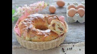 Casatiello napoletano di Pasqua  Ricette che Passione [upl. by Blinni]