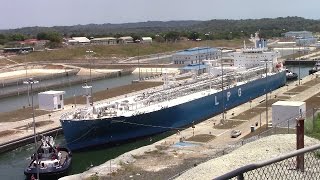 LPG Tanker SINNDAR at New Expanded Agua Clara Locks  Panama Canal April 22 2017 [upl. by Conah]