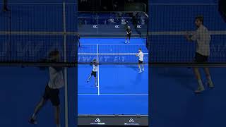 💥Yanguas se la hace a ChingottoGalan 😴 padel padelhighlights padeltime Kuwait Premier Padel [upl. by Trebreh]