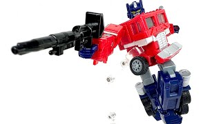 What A Disappointment Transformers LEGACY United Deluxe G1 Universe Optimus Prime Chefatron Review [upl. by Dalila]