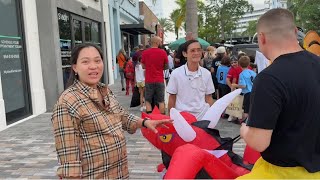 Vlog 2583 ll MỘT NGÀY SIÊU VUI CỦA GĐ VỚI LỄ HỘI HOÁ TRANG Ở MỸ  HOYER FAMILY CUỘC SỐNG MỸ [upl. by Ettenel]