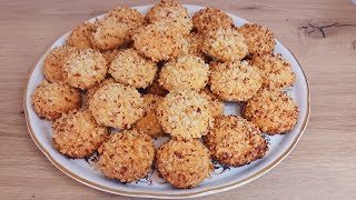 recette de biscuits semoule et noix de coco et cacahuète وصفة لذيذة وسهلة حلوه بالفينووالكوك [upl. by Dittman]