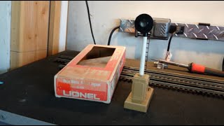 Lionel block signal 164 upgrade with LED lighting [upl. by Aicilaanna]