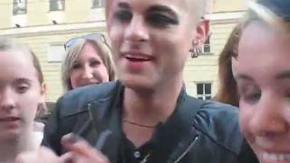 Tommy Joe Ratliff with Fans in Moscow [upl. by Nallid]