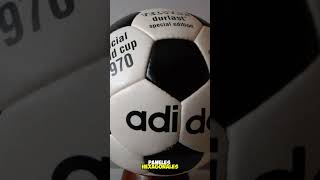 La EVOLUCION de los BALONES de FUTBOL [upl. by Ahsimek]