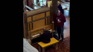 Guest impromptu singing at Paradise Inn at Mount Rainier national park [upl. by Eshelman]