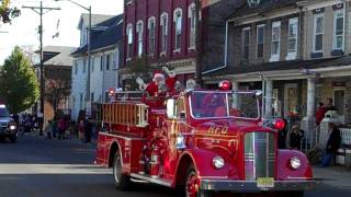 Santa w the Huntington FD  Phillipsburg NJ Halloween parade 11611 [upl. by Suinotna]