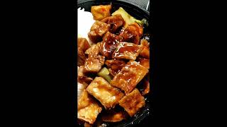 General Tsos Tofu with white rice meatlessmeals lunch dinnerideas [upl. by Nedrud]