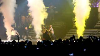 JLO  Jennifer Lopez quotOn The Floorquot Live in Santiago de Chile [upl. by Yacov]