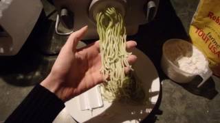 Philips Pasta Maker  Making Spinach Spaghetti [upl. by Chally]