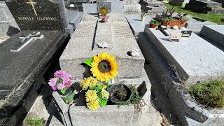 Tombe de Jacqueline MAILLAN cimetière Parisien de Bagneux [upl. by Doss120]