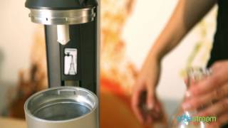 SodaStream  Installatie en gebruik Crystal frisdrankapparaat [upl. by Lalita]