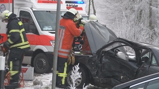 83Jähriger stirbt bei Verkehrsunfall auf der B214 bei Bersenbrück [upl. by Odnolor]