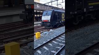 Dubbele Beacon BR 189 komt door Amersfoort Centraal [upl. by Roz734]