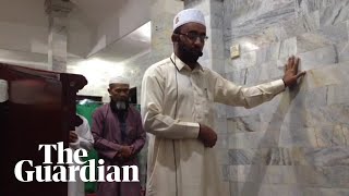 Indonesian imam continues prayers in Bali during earthquake [upl. by Stout304]