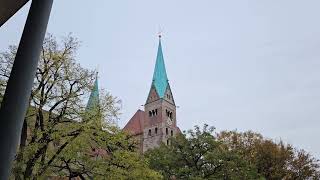 Augsburg A Altstadt Dom Mariä Heimsuchung  Sonntageinläuten Glocken 64 und 2 [upl. by Nnylf370]