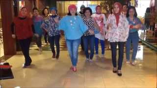 Goyang Dumang Line Dance DEMO [upl. by Lose316]