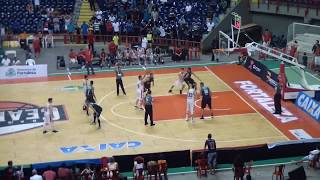 No estouro do Cronometro Buzzer Beater Cearense vs Bauru [upl. by Anawed946]